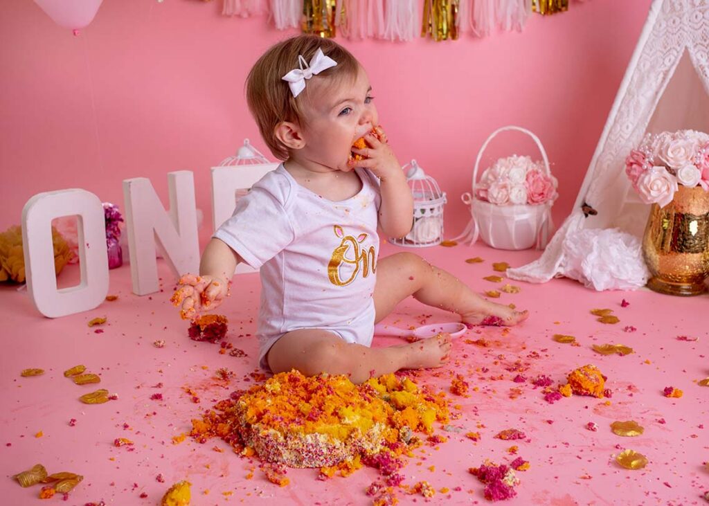 Celebrate a First Birthday with a Cake Smash - Miranda Walton Photography