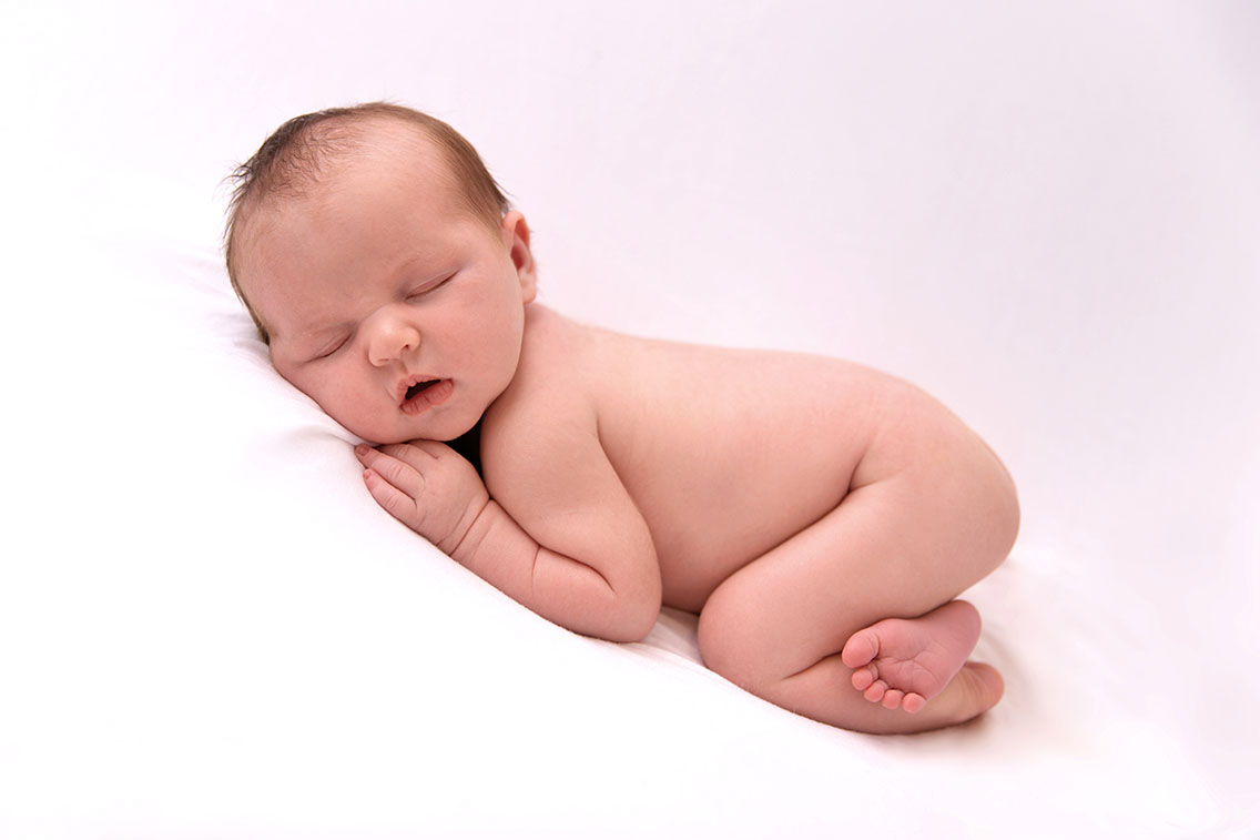 newborn photography basildon & Chelmsford