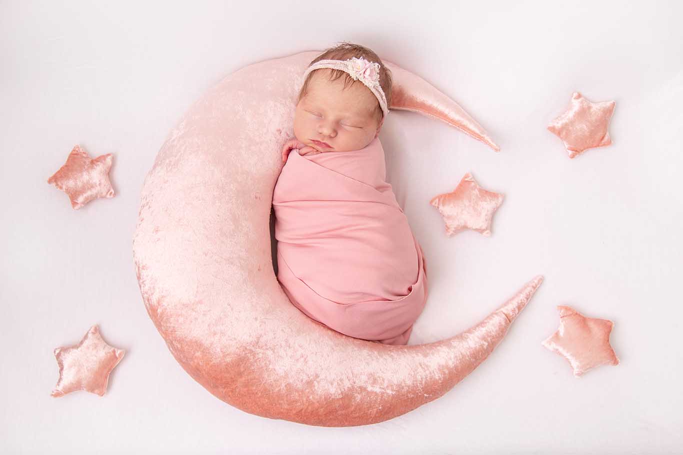 baby girl newborn photography